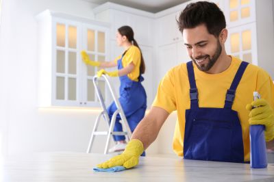 Get Efficiency and Professionalism with Move Out Cleaning Service!